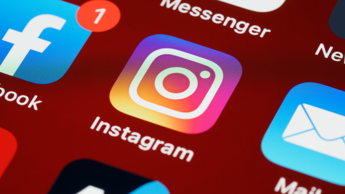 Como inserir informações de contato no perfil profissional do Instagram